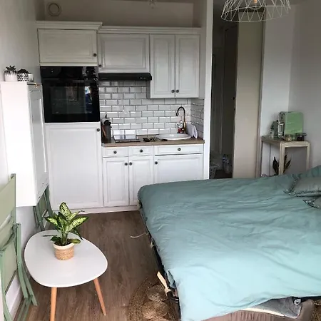 Appartement Vue Et Garage Prive, Balcon Plein Sud