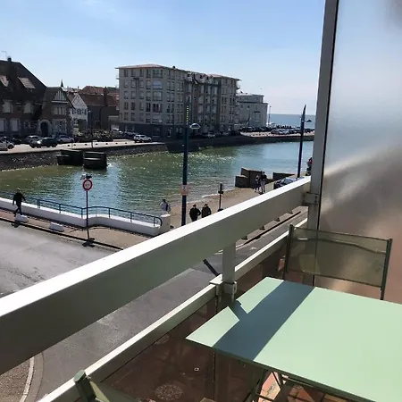 Vue Et Garage Prive, Balcon Plein Sud Appartement *
